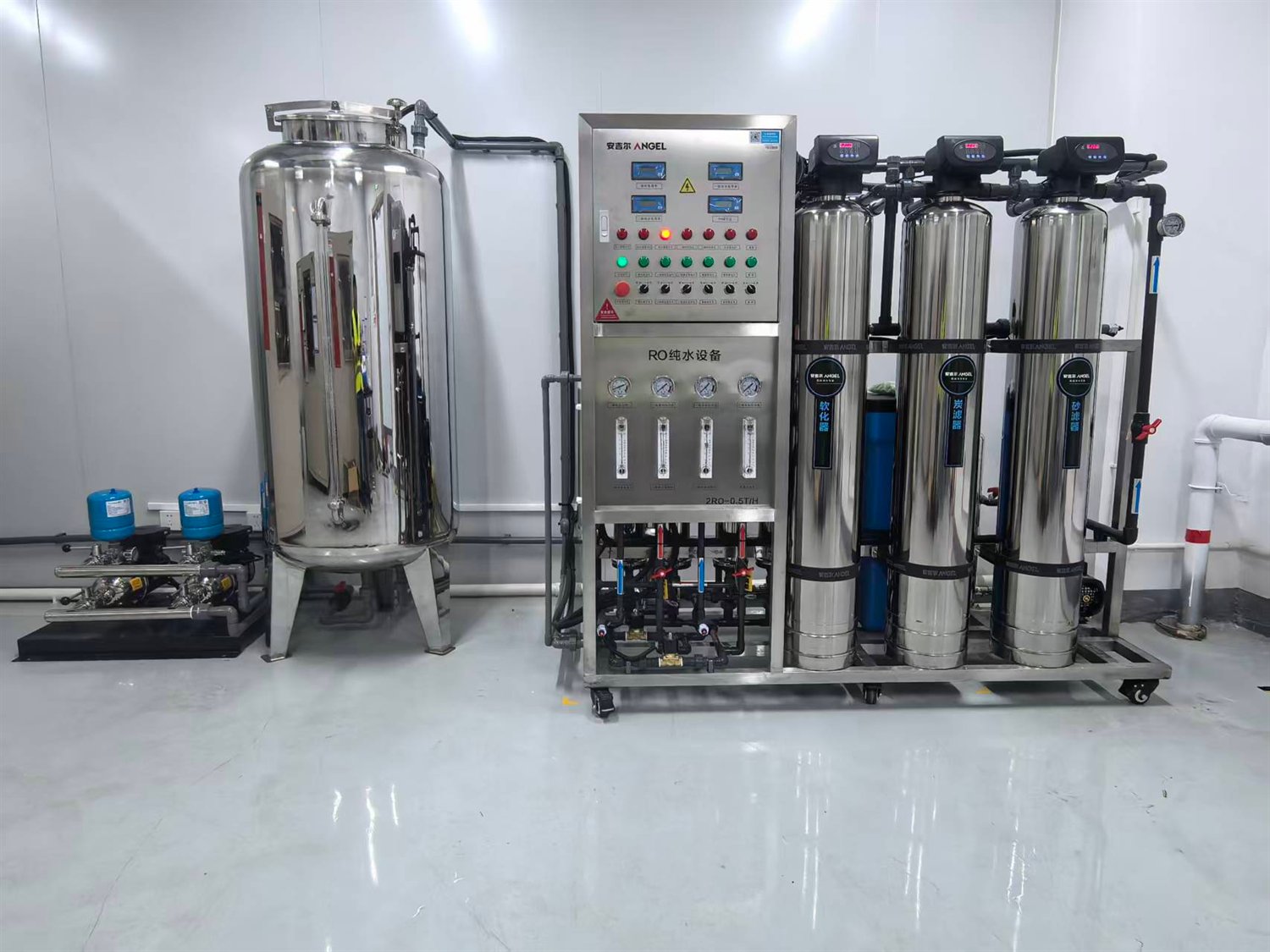商用净水设备现场